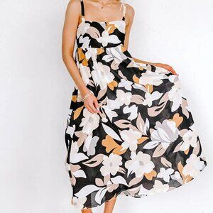 Midi dress in Black, white, gray floral